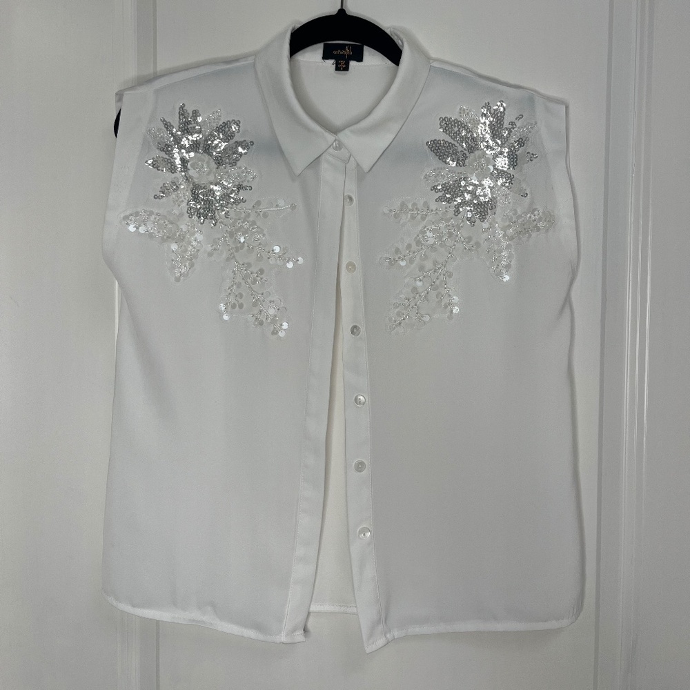OntWealth White Sleeveless Button-Down Blouse with Sequin Floral Embellishments